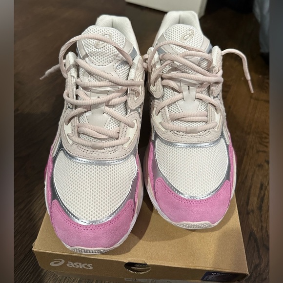 Asics Other - Asics Men’s Sneakers in Pink and White size 11